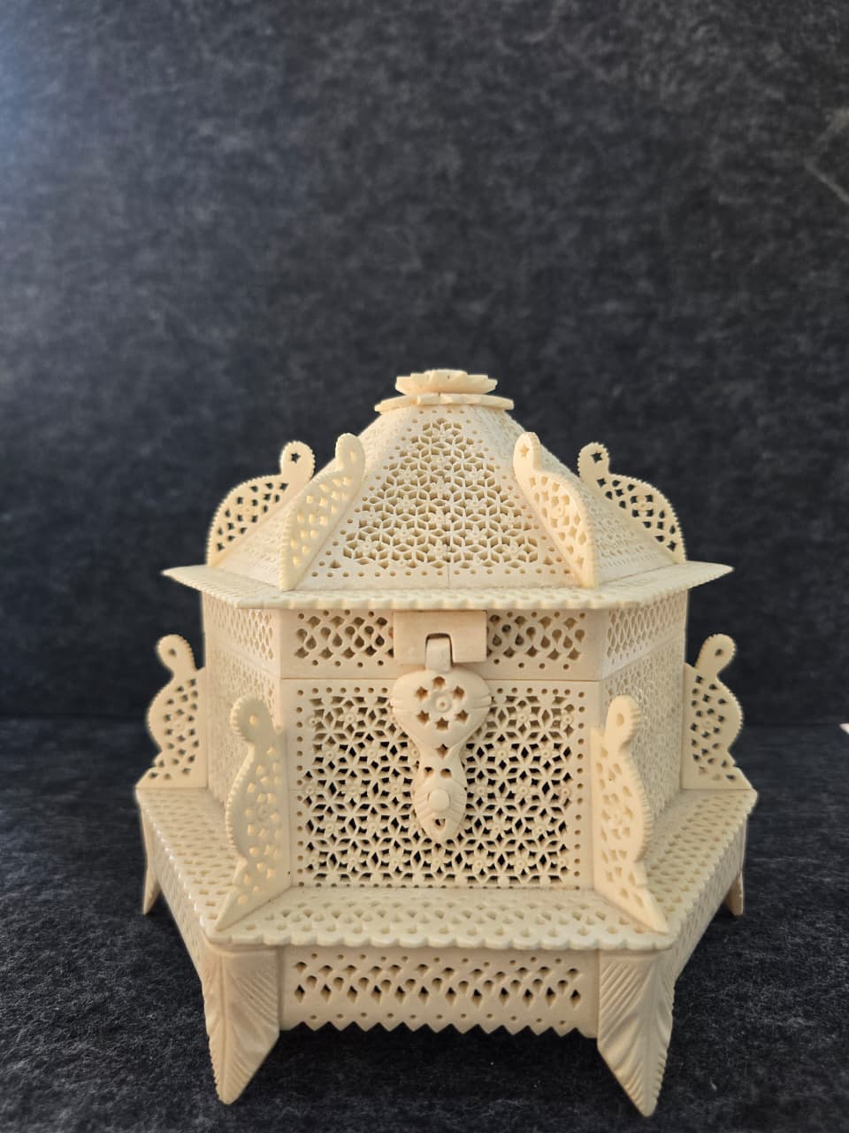Rare islamic handcrafted natural camelbone Jail box